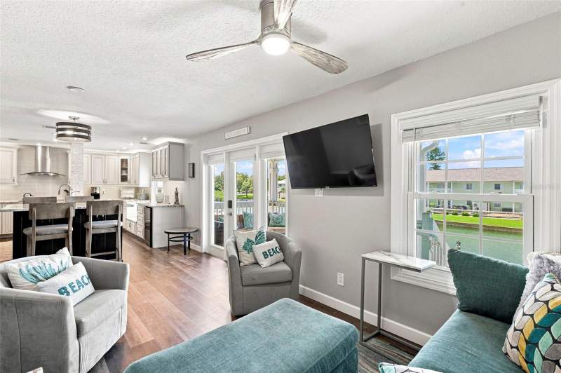 1 bedroom Condominium at 5023 STARFISH DRIVE #E, WATERSIDE AT COQUINA KEY SOUTH, ST PETERSBURG — photo 3