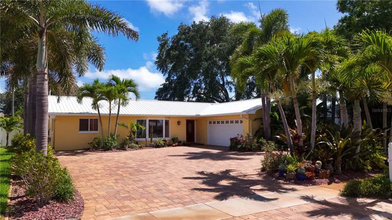 Seminole HillsHomes for Sale in Seminole, FL