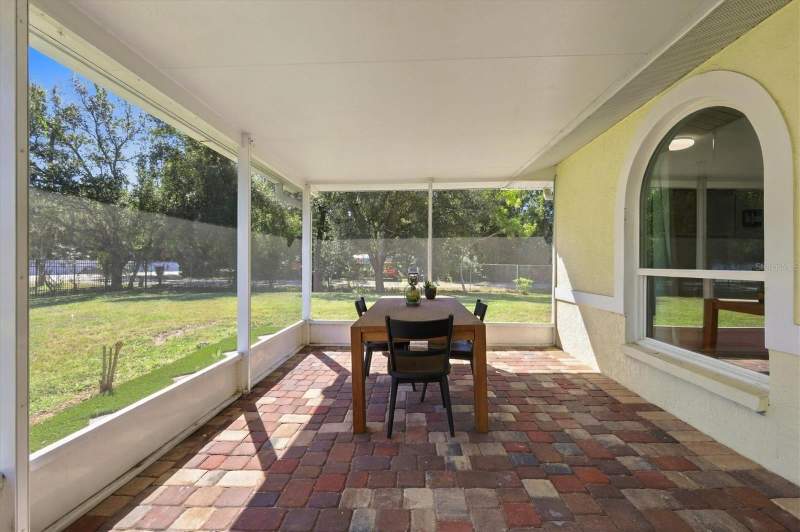 3 bedroom Single Family Residence at 6145 N Tuttle Avenue, Desoto Acres Area, Sarasota — photo 3