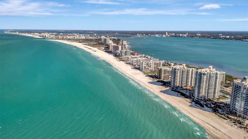 2 bedroom Condominium at 1230 Gulf Boulevard #403, Landmark Towers 1, Clearwater Beach — photo 2