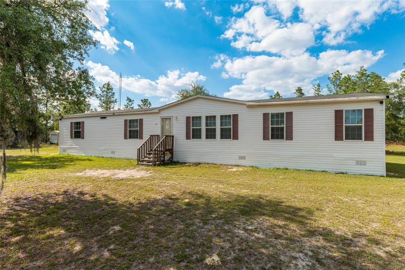 14671 SE 5TH PLACE home for sale in Williston Highlands
