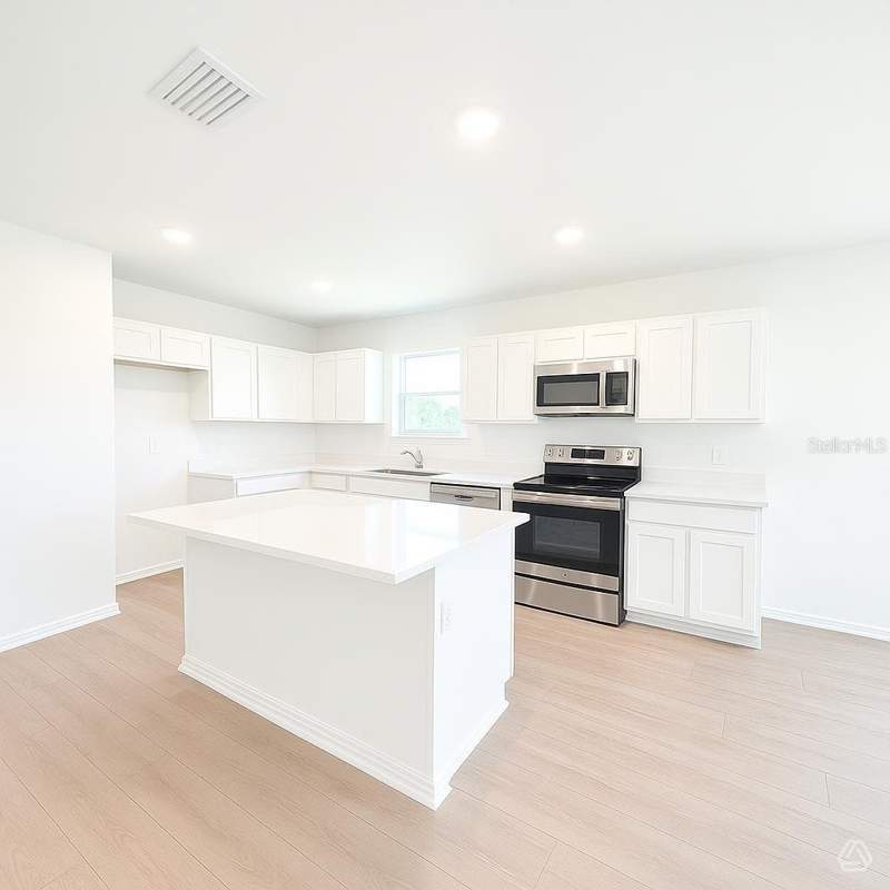 3 bedroom Single Family Residence at 4312 Boxelder Avenue, Broadleaf, Parrish — photo 3