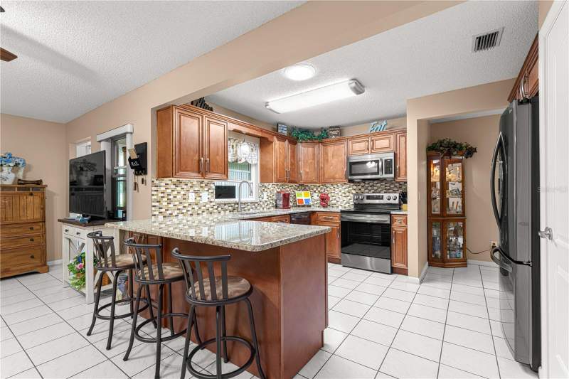 2 bedroom Villa at 9256 SW 82nd Terrace #E, On Top Of The World, Ocala — photo 3