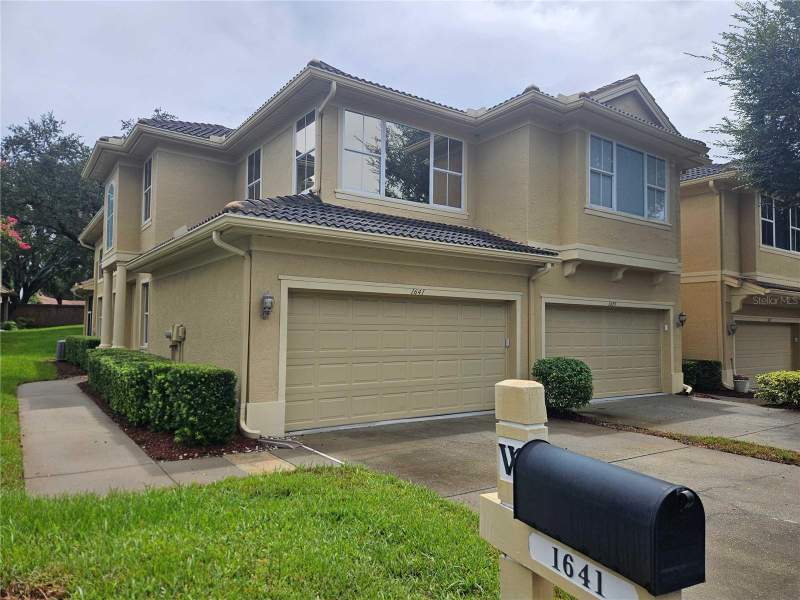 Townhomes At Weathersfield