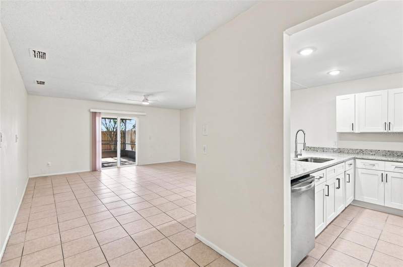 3 bedroom Half Duplex at 5967 Fish Court, Candlewyck Village, Orlando — photo 4