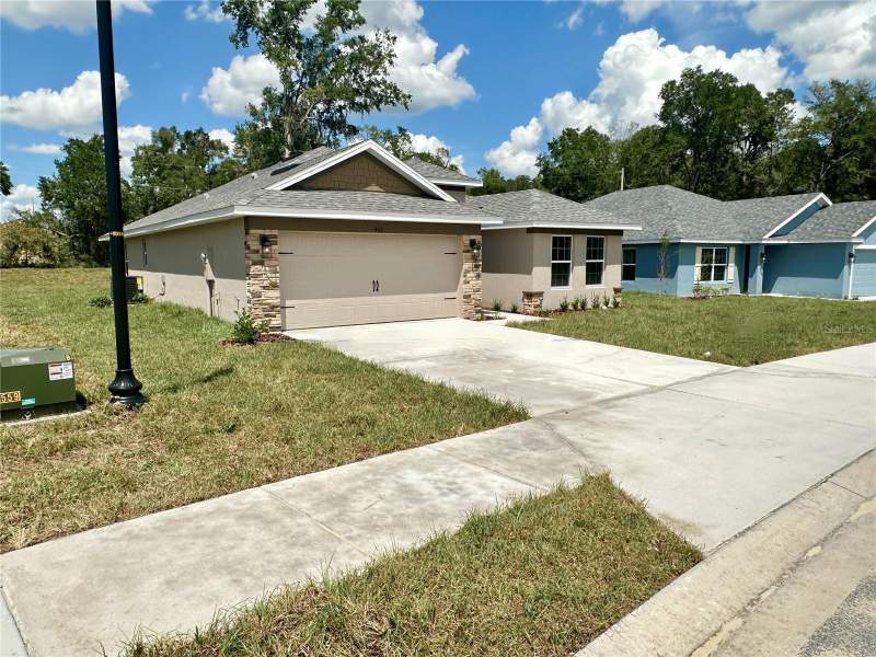 4 bedroom Single Family Residence at 4635 NE 32nd Place, Oak Hill Plantation, Ocala — photo 3