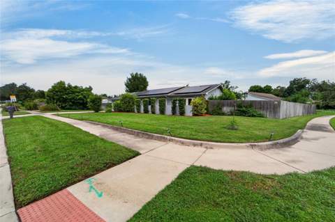 1120 Lakemont Drive, Valrico FL - photo 9 of 88