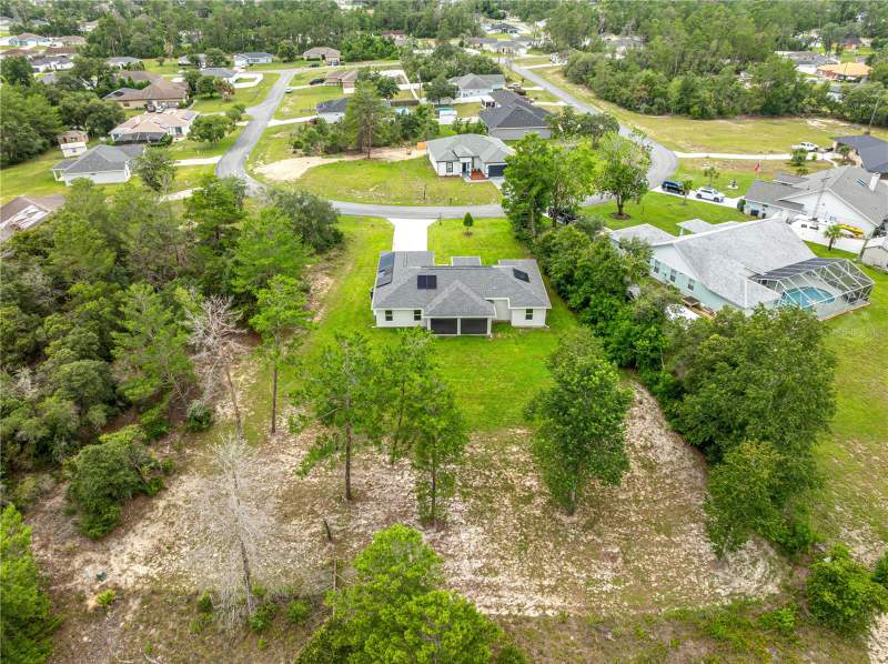 4 bedroom Single Family Residence at 16614 SW 45th Circle, Marions Oaks Un 05, Ocala — photo 4