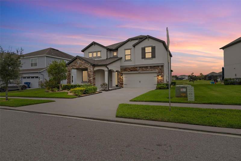 4 bedroom Single Family Residence at 31046 Parrot Reef Court, Epperson Ranch South Ph 2H-1, Wesley Chapel — photo 4