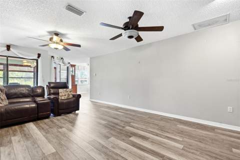 26638 E Cove Drive, Tavares FL - photo 13 of 46