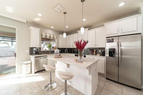 2542 Nouveau Way, Kissimmee FL - photo 9 of 34