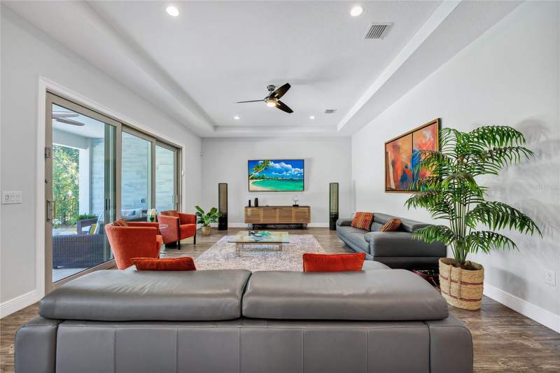 5 bedroom Single Family Residence at 15625 Sylvester Palm Drive, Lakeshore Preserve Ph 1, Winter Garden — photo 5