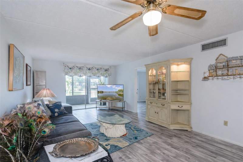 2 bedroom Condominium at 207 Cypress Lane, East Lake Woodlands Cypress Estates, Oldsmar — photo 3
