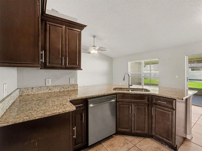 4 bedroom Single Family Residence at 212 CANTERBURY COURT, POINCIANA VILLAGE 2 NBHD 1, KISSIMMEE — photo 5