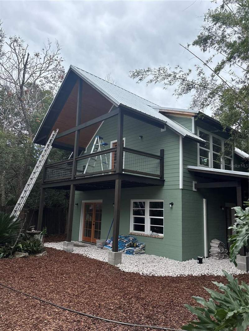 4 bedroom Single Family Residence at 1027 NW 11th Avenue, Oakview, Gainesville — photo 2