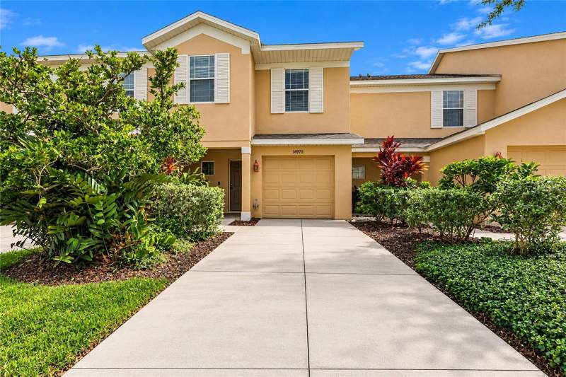 3 bedroom Townhouse at 14970 Skip Jack Loop, Greenbrook Walk Ph 1, Lakewood Ranch — photo 2