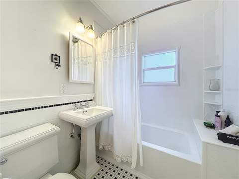 1209 Clouser Avenue, Orlando FL - photo 16 of 25