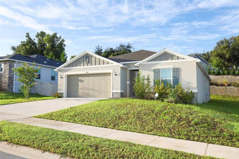 4 bedroom Single Family Residence at 1961 Burgundy Drive, Reserve/Lk Rdg Ph 2, Minneola — photo 2
