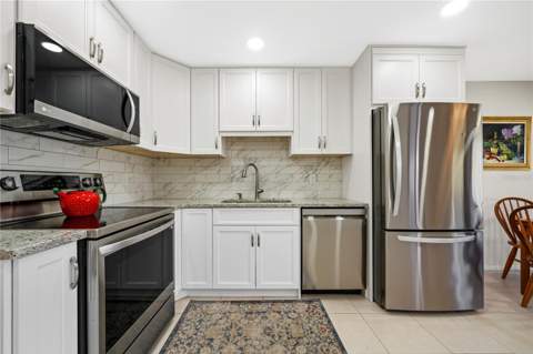 4910 Bay Street #311, St Petersburg FL - photo 13 of 48