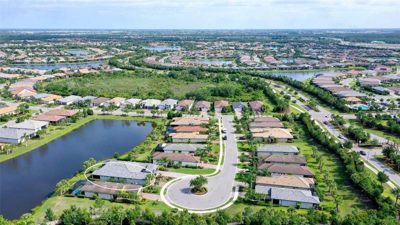 2 bedroom Villa at 7636 Kirkland Cove, Del Webb Ph II Subphases 2A, 2B & 2C, Lakewood Ranch — photo 3