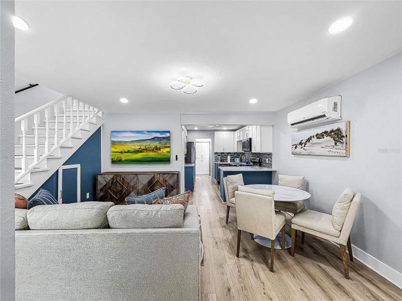 3 bedroom Single Family Residence at 115 90th Avenue, Herrons Sub 3, Treasure Island — photo 3