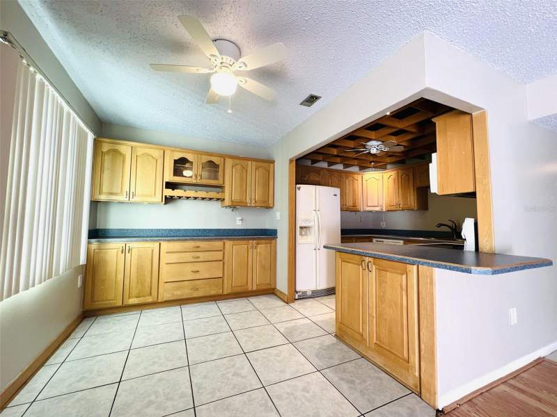 2 bedroom Condominium at 387 S McMullen Booth Road #14, Tradewinds Condo, Clearwater — photo 2