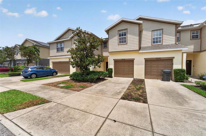 2 bedroom Townhouse at 5028 White Sanderling Court, Harvest Creek Village, Tampa — photo 2
