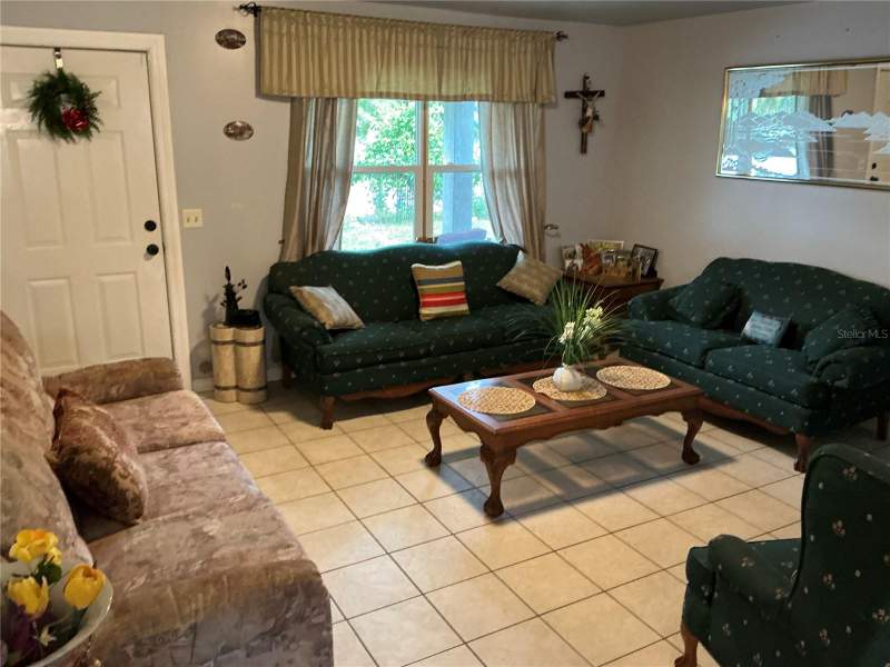 2 bedroom Single Family Residence at 109 Herrick Street, Lakedale Sub, Auburndale — photo 4