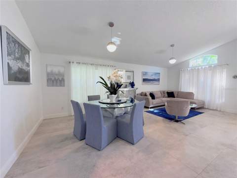 8587 Sunrise Key Drive, Kissimmee FL - photo 10 of 48