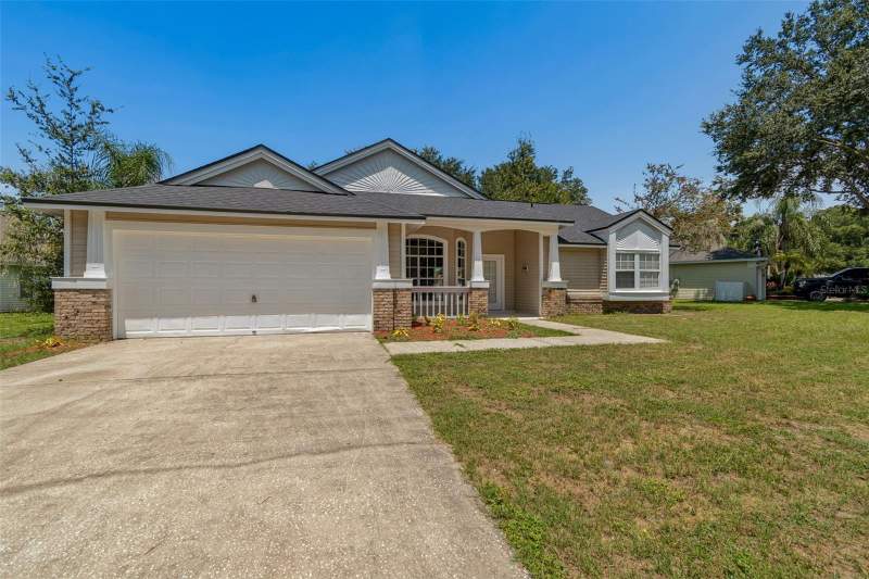 3 bedroom Single Family Residence at 3315 Silverpond Drive, Walden Lake Unit 33 1 Ph A, Plant City — photo 3