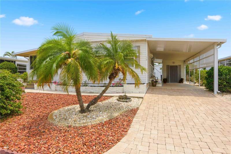 16 S GRANADA PLAZA home for sale in Alameda Isles