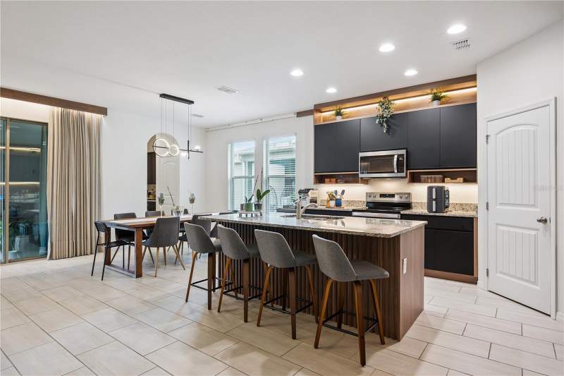 3 bedroom Single Family Residence at 17070 Water Spring Boulevard, Waterleigh, Winter Garden — photo 4