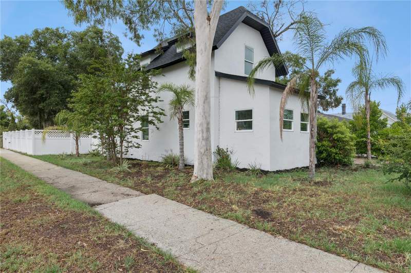 3 bedroom Single Family Residence at 732 E Orange Avenue, Eustis, Eustis — photo 3