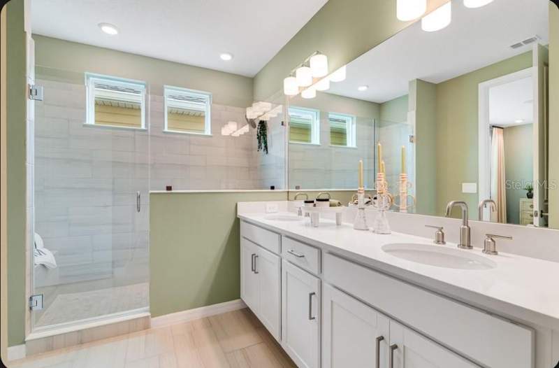 4 bedroom Single Family Residence at 5162 Dominion Alley, The Waters At Center Lake Ranch, St Cloud — photo 4