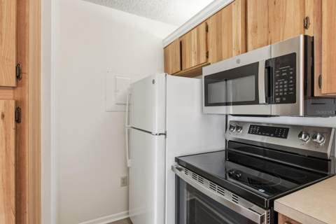 1871 Pine Ridge Way #E1, Palm Harbor FL - photo 21 of 44