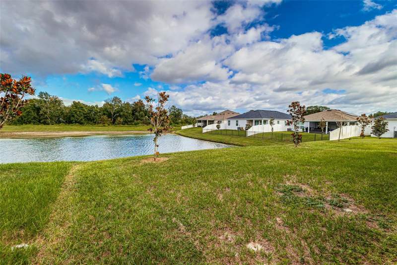 4 bedroom Single Family Residence at 1525 Mattie Pointe Place, Mattie Pointe, Auburndale — photo 2