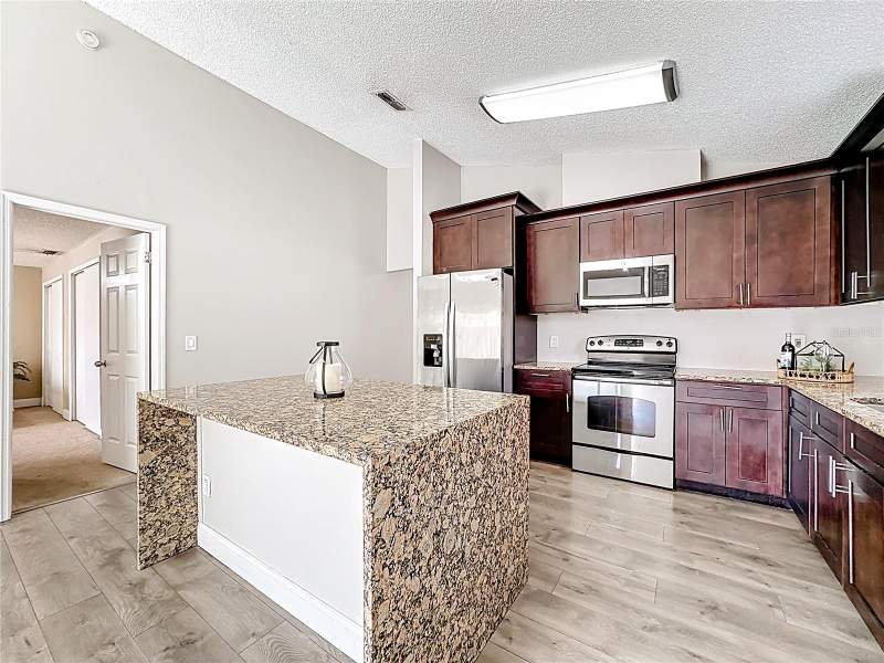 3 bedroom Single Family Residence at 6582 MERITMOOR CIRCLE, HIAWASSEE POINT, ORLANDO — photo 2
