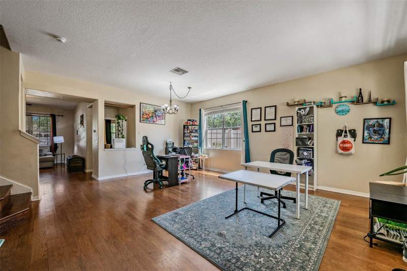 4 bedroom Single Family Residence at 10945 Subtle Trail Drive, South Fork Unit 3, Riverview — photo 5