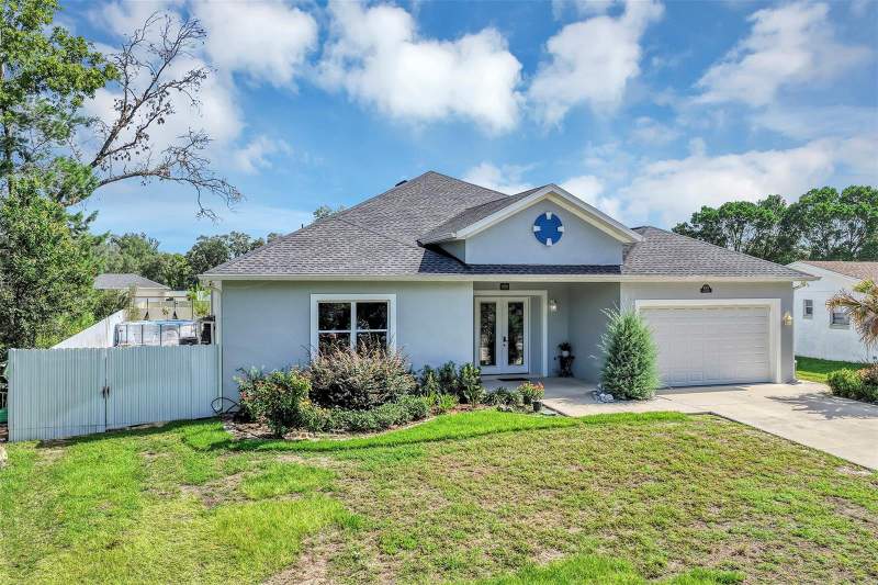 4 bedroom Single Family Residence at 4501 SW 145th Place Road, Marion Oaks Un 01, Ocala — photo 2