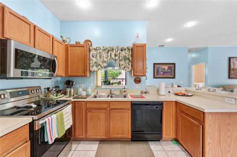 323 Alegriano Court, Kissimmee FL - photo 14 of 48