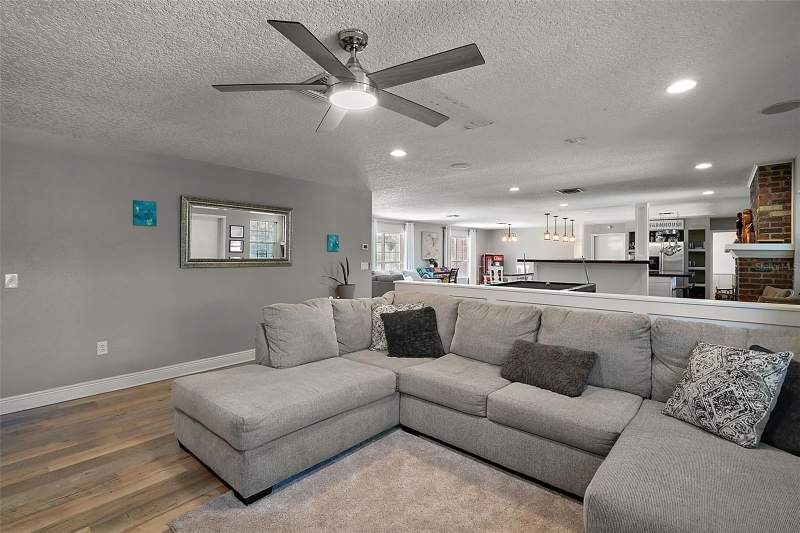 4 bedroom Single Family Residence at 705 Summit Court, Mount Dora Pt Rep Pine Crest Unit 02, Mount Dora — photo 4