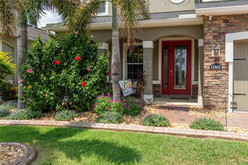 4 bedroom Single Family Residence at 11862 LAKE LUCAYA DRIVE, LUCAYA LAKE CLUB PH 2F, RIVERVIEW — photo 2
