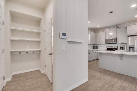 8048 Scagel Street, Orlando FL - photo 8 of 32