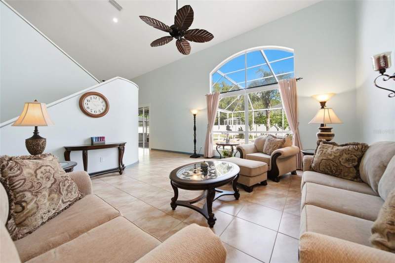 4 bedroom Single Family Residence at 4901 Sudbury Court, University Estates, Orlando — photo 5