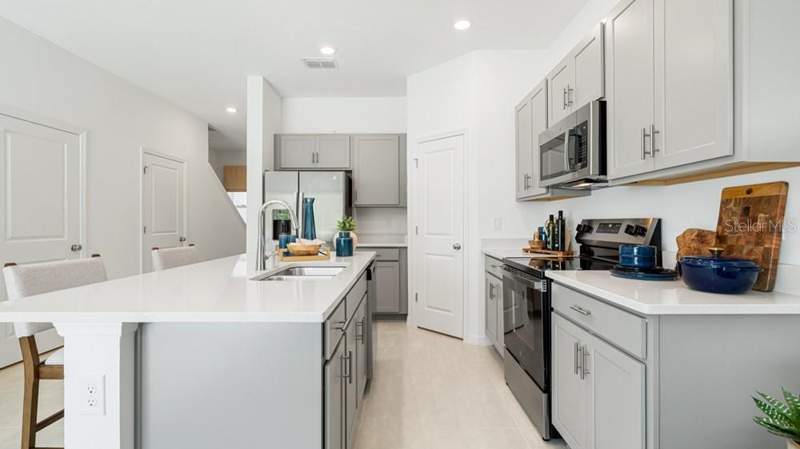 3 bedroom Townhouse at 7117 Pinelit Cove, Towns At Tiburon, Nokomis — photo 5