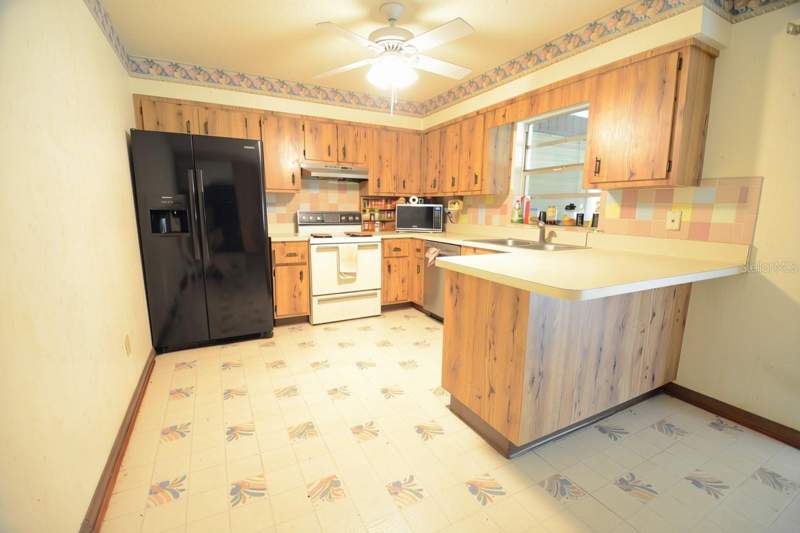 3 bedroom Single Family Residence at 155 NE 43rd Avenue, Highview Acres, Ocala — photo 4