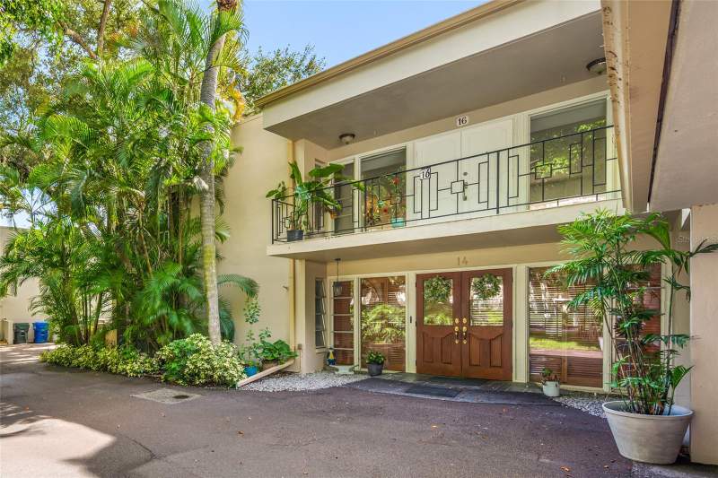 16 COUNTRY CLUB DRIVE #16 home for sale in East Bay Country Club Condo Apartments