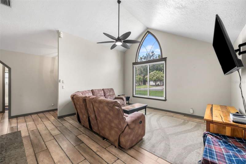 3 bedroom Single Family Residence at 9 Teak Court, Silver Spgs Shores Un 23, Ocala — photo 3