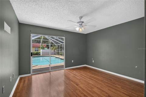 33913 Sabal Way, Leesburg FL - photo 24 of 35