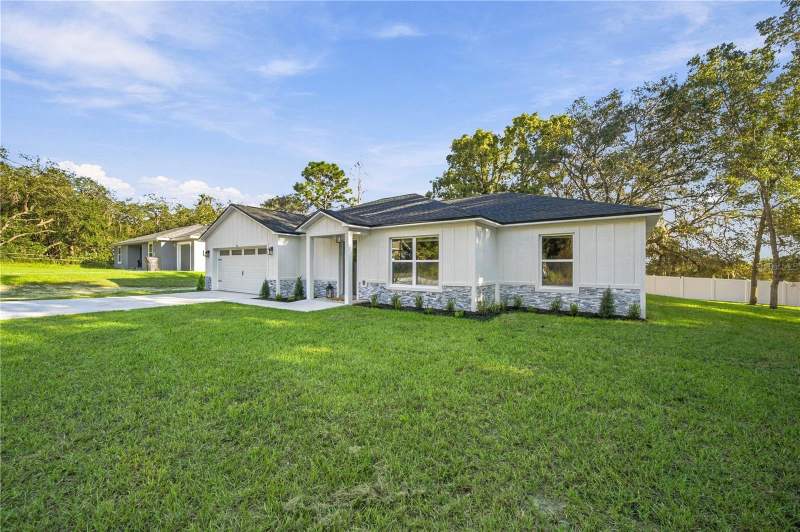3 bedroom Single Family Residence at 26 Elm Loop, Silver Spgs Shores Un #13, Ocala — photo 3